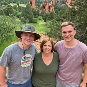 Meet your Posher, Lori